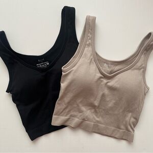 profit seamless black & tan sports bras